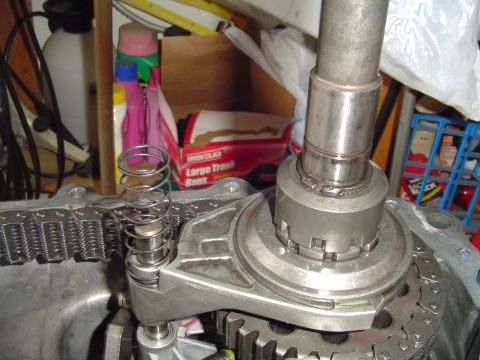 1993 Ford Bronco - spring and retainer