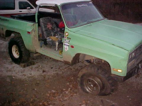 1975 Chevrolet Blazer - tire off the bead. second flat of that day