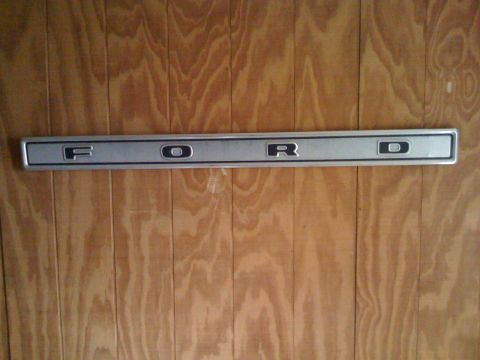1984 Ford F-250 - 72/79 Tailgate Trim