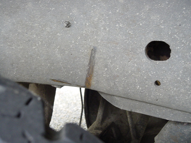 this is what happens when you have the U-bolt plate from the axle swap put on sideways