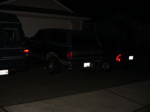 1987 Ford Bronco - heres my "well ventalated" workshop