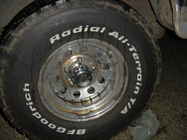 my 50$ rims.  they are currently rusty due to not moving for some time.