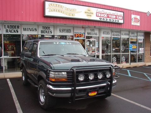 1993 Ford Bronco - Current Pic After Safari Rack