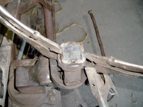 1984 Ford Bronco - welded 1.5" tubing piece to end yoke