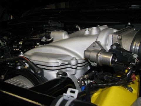 2003 Mercury Marauder - Note the PHP intake spacer.
