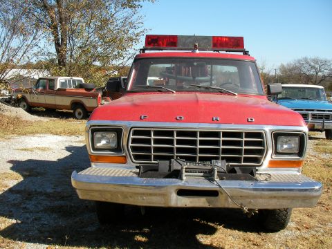 1979 Ford F-350 - This 1979 Ford F-350 pickup truck is equipped with emergency lights and a front-mounted winch.