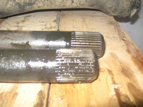 1988 Ford Bronco - yep, thats 70 splines.