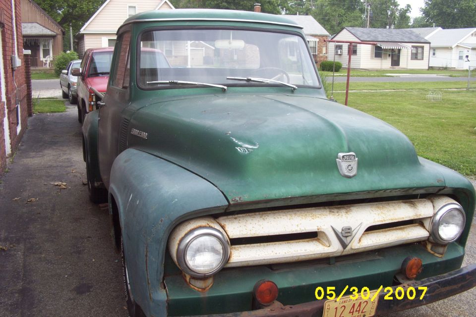 1953 Ford F-100 “bessie”