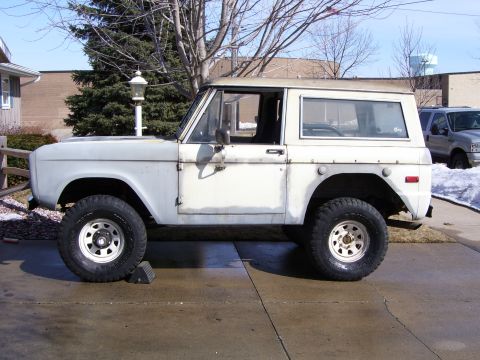 1990 Ford Bronco photo