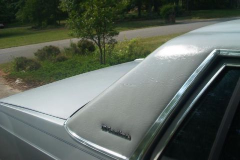 1988 Ford Crown Victoria LTD - More pictures of the vinyl roof in its polished state