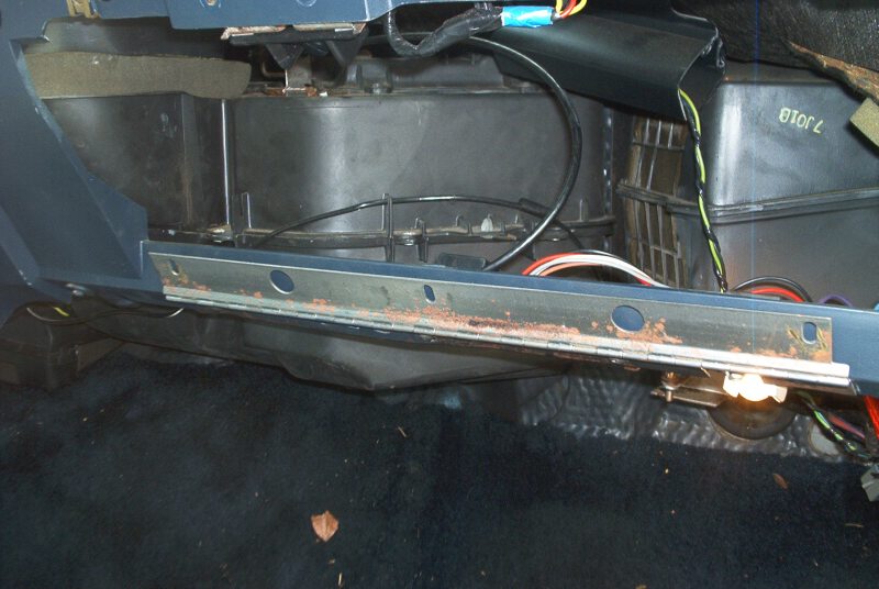 After a lot of work we finaly see the heater core.  All i can say is ford needs to make this easier