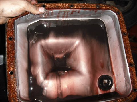 1988 Ford Bronco - slowly remove the pan and what do ya know its bad