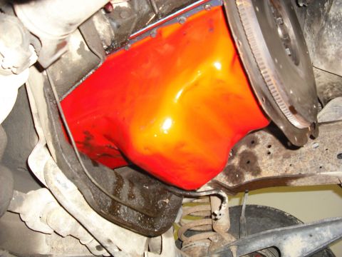 1988 Ford Bronco - I didnt have the time to clean and paint the original oilpan so i used one from another 302 motor I had laying around. Its actually red the…