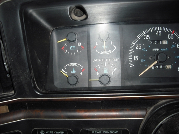 installed a bad fuel guage cluster there AFTER I checked it before reinstalling the panels, and I fixed the fact that it used to say UNLEADED UNLEADED FUEL ONLY, thats all good now