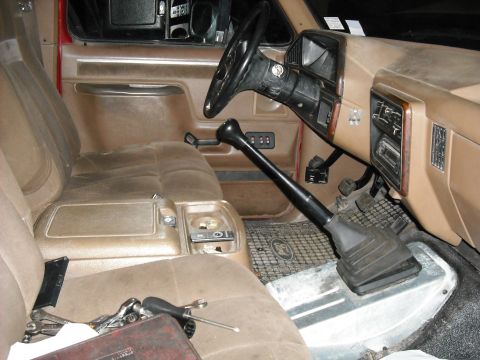 1988 Ford Bronco - how it is before I bedliner the new floor pan