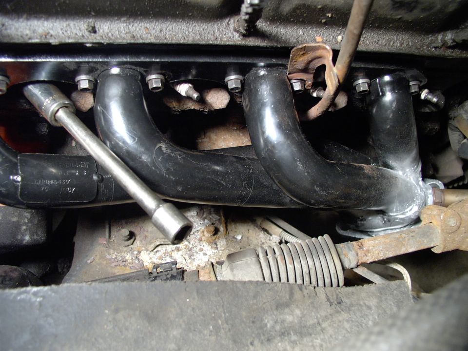 If anything, I'd say these PaceSetter headers actually improve plug access on 90's
