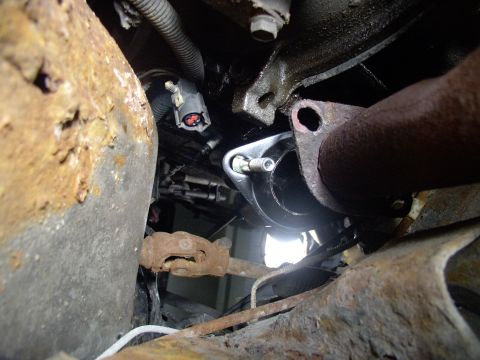 1990 Lincoln Town Car - How did I get the Y-pipe to bolt up ? It was @ 1 1/8" too narrow, meaning I had to widen the headpipes away from each other. I just jammed…