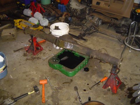 1989 Ford Bronco - Axle torn down