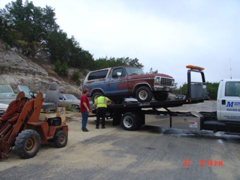1979 Ford Bronco - loading it up