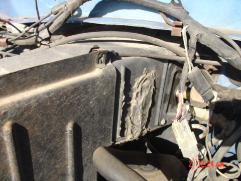 1979 Ford Bronco - is that the way that's supposed to look?
