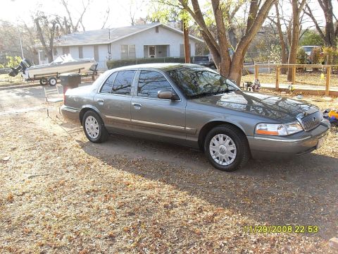 2004 Mercury Marquis “the marq”