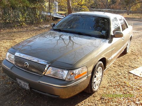 2004 Mercury Marquis “the marq”