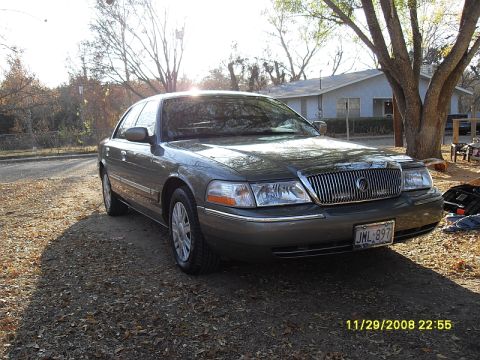 2004 Mercury Marquis “the marq”