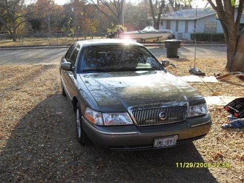 2004 Mercury Marquis “the marq”