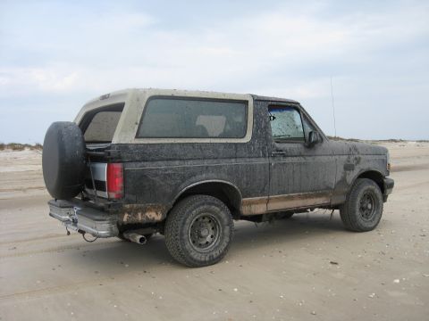 1994 Ford Bronco - This 1994 Ford Bronco is covered in mud after a trip to the beach.