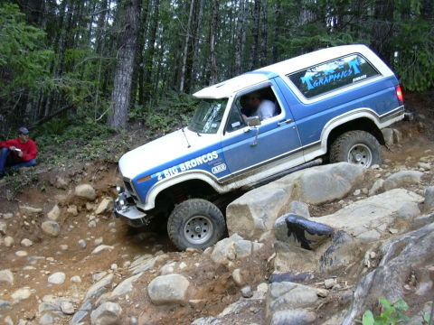 1991 Ford Bronco - Nerf Bar