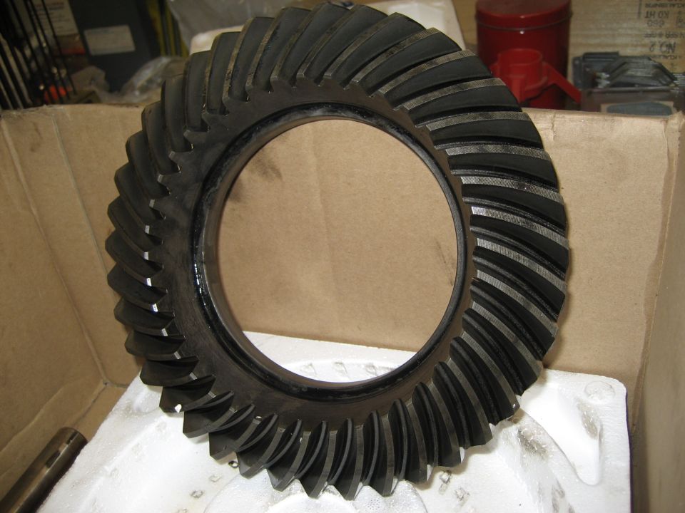 Ring gear with beveled teeth