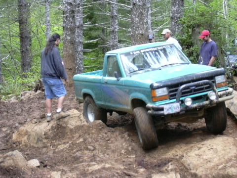 1991 Ford Bronco - Nick makes it easily