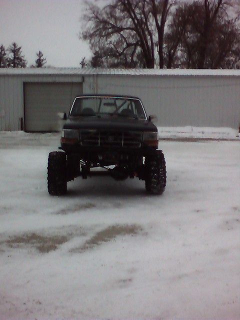 1992 Ford Bronco - DANA 60 FROM A 91 DAULLY F350, STILL HAS THE DAULLY FRONT HUBS.