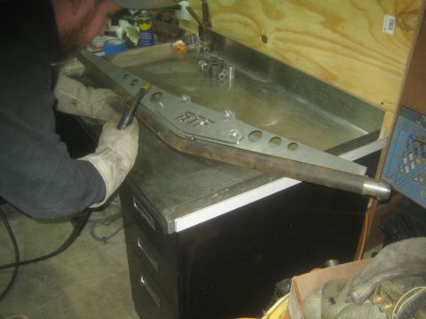 1990 Ford Bronco - Welding uo the links.