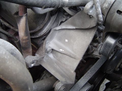 1991 Ford Bronco - Clearenced the stock bracket to fit the bigger 3G alternator