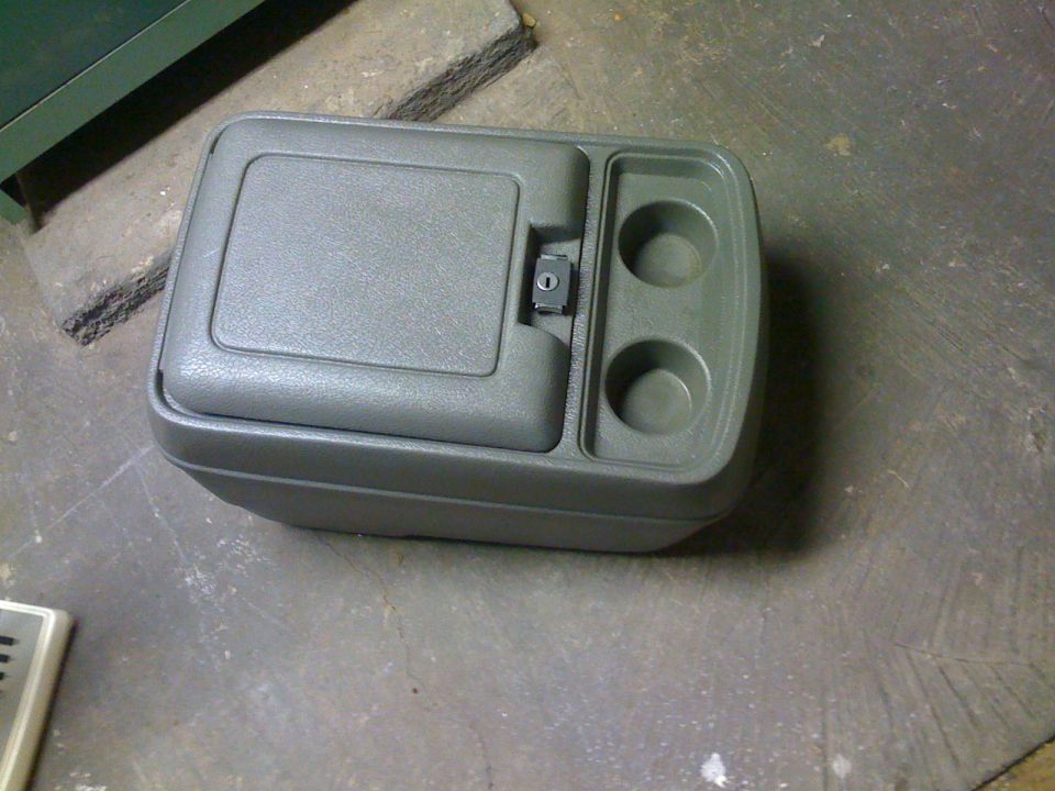 80/91 Gray center console