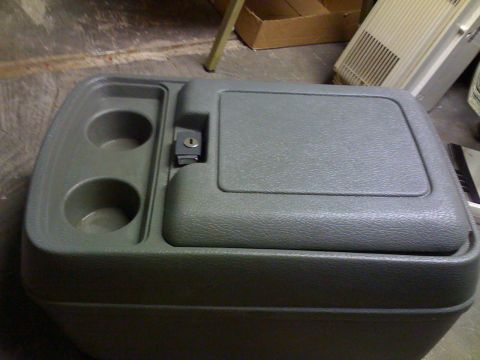 1984 Ford F-250 - 80/91 Gray center console