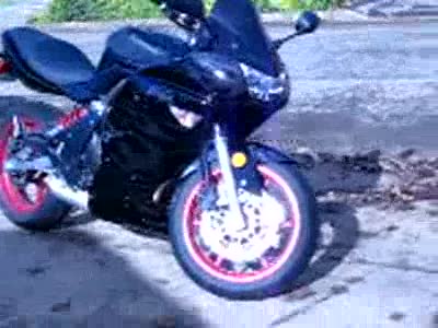 2008 Kawasaki Ninja R - poor quality vid of flames reflecting based on position
