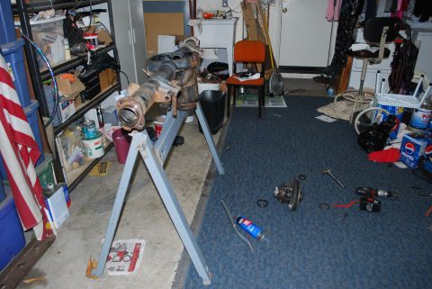 1996 Ford Bronco - Axle stand