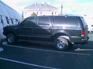 2003 Ford Excursion photo