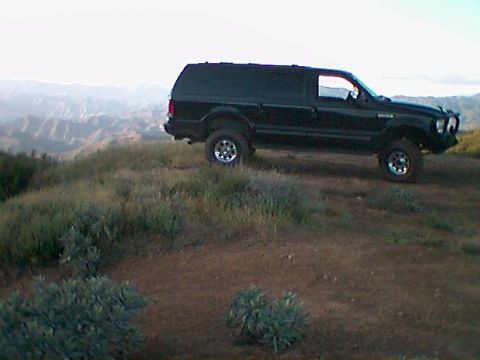 2003 Ford Excursion photo