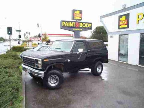 1981 Ford Bronco - $500 Dollar Black Paint and some Body Work.
