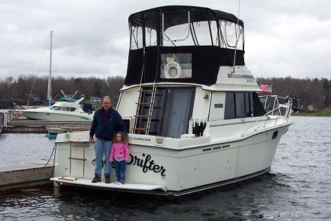 1985 Carver 326 Aft Cabin