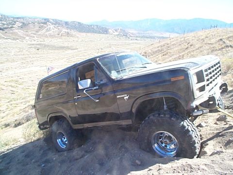 1981 Ford Bronco - After replacing the Bell Housing, I learned that ARB Lockers don't mean you can go up 45* Incline hills with soft sand - I dug 4 HUGE 37" H…