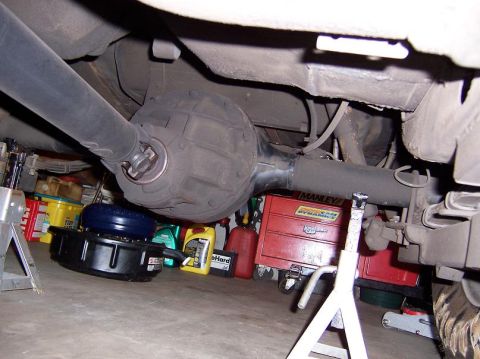 1975 Ford Granada - nice shot of the 9" rear