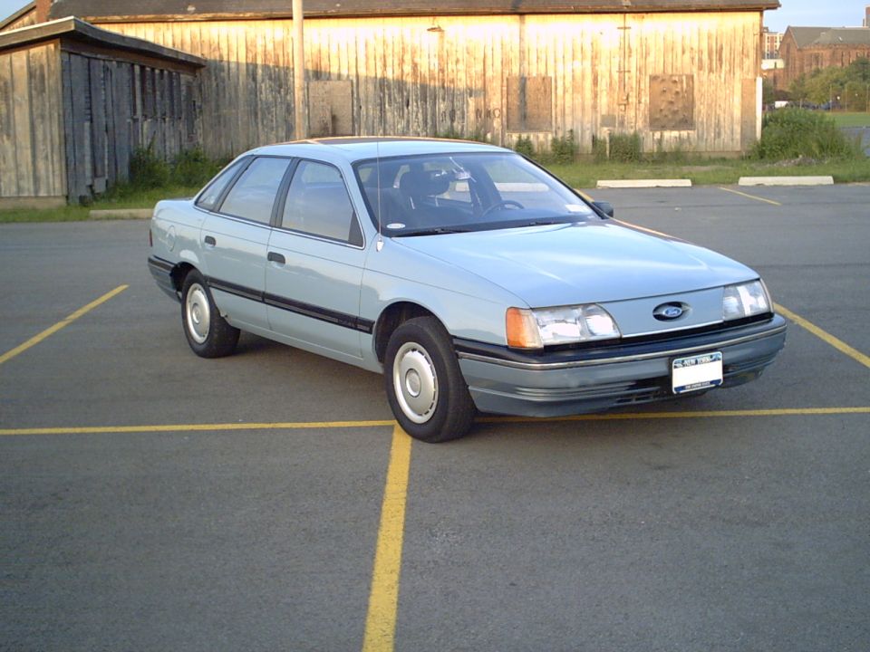 1986 Ford Taurus