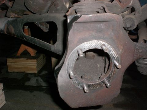 1990 Ford Bronco - ttb knuckle with the ears cut off, Still more grinding to do.