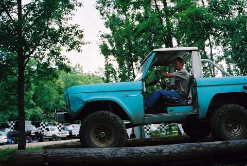 1991 Ford Bronco - log challenge