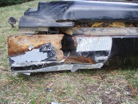 1992 Ford Bronco - the rust was soo bad at the top i patched it temporarily with duct tape so that water/snow wouldnt get inside, but it was already too late.