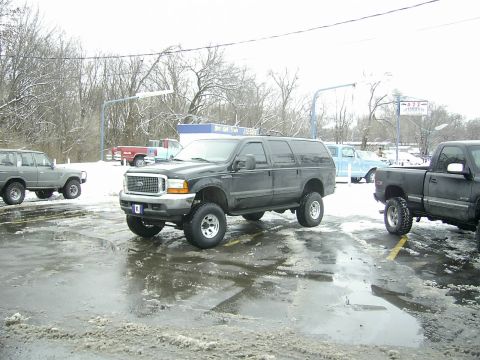 2000 Ford Excursion photo